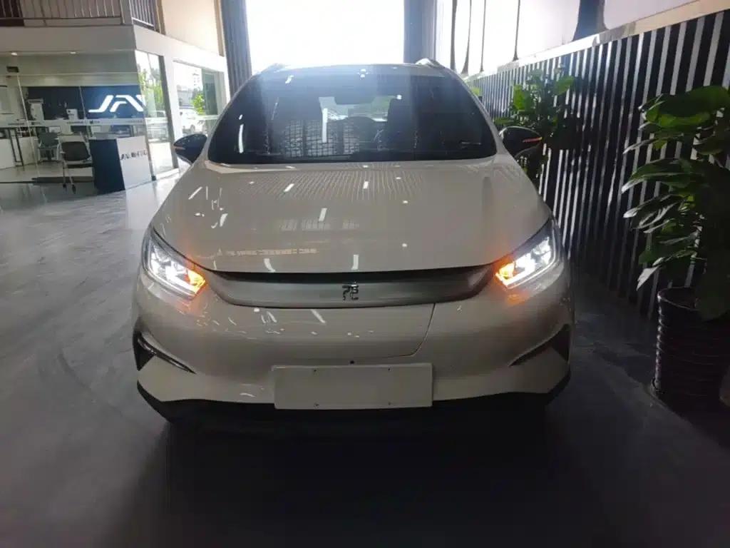 Yuan Pro 2021 401KM Premium — миниатюра 3