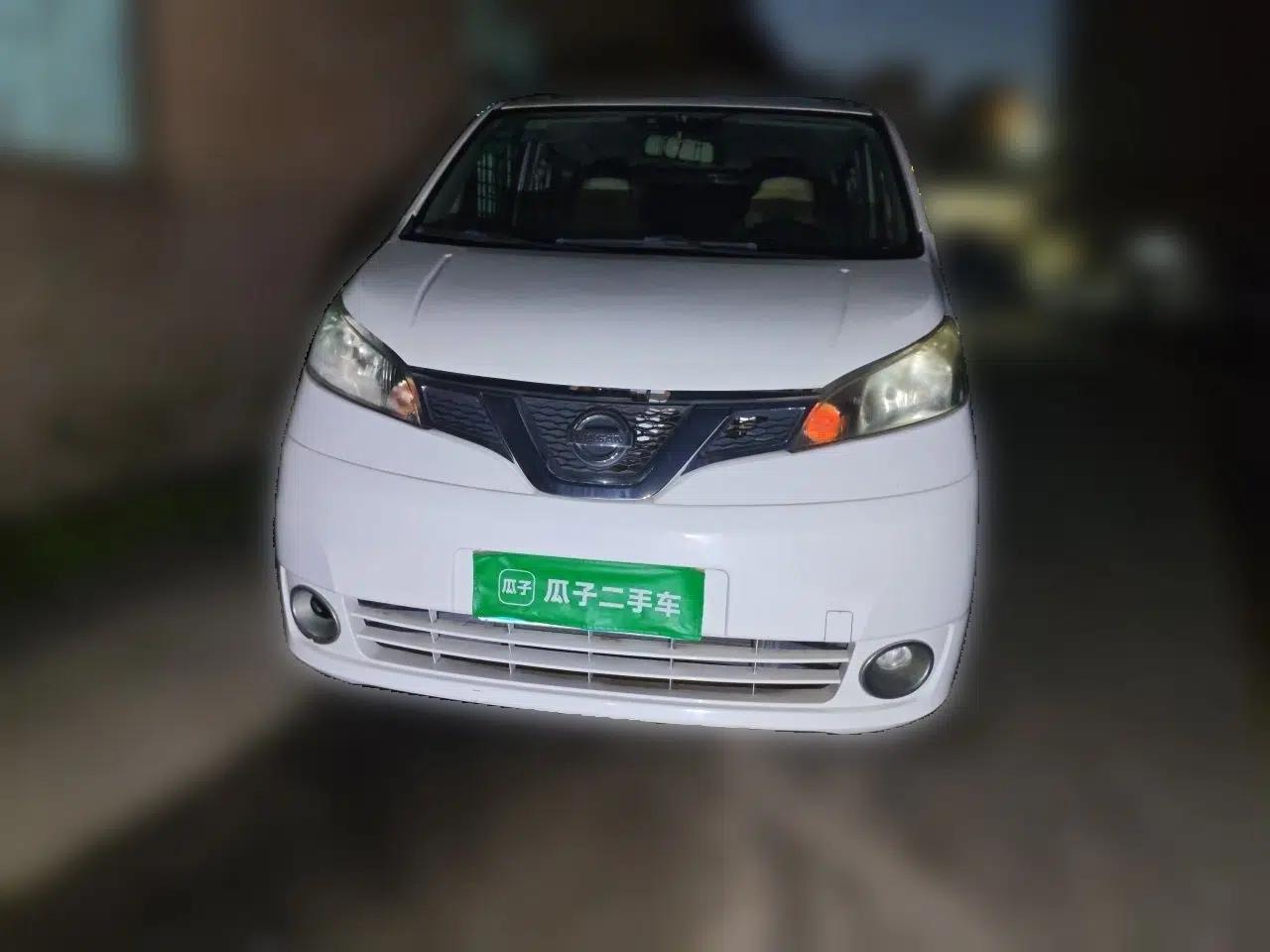 Nissan NV200 2014 1.6L Manual Luxury Model China IV Standard — миниатюра 2