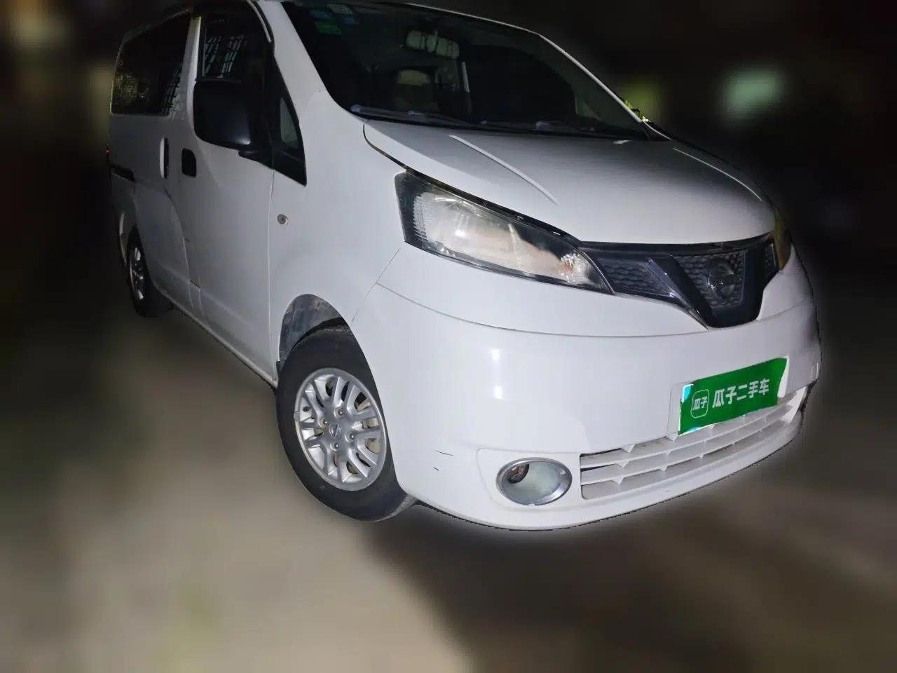 Nissan NV200 2014 1.6L Manual Luxury Model China IV Standard — миниатюра 3
