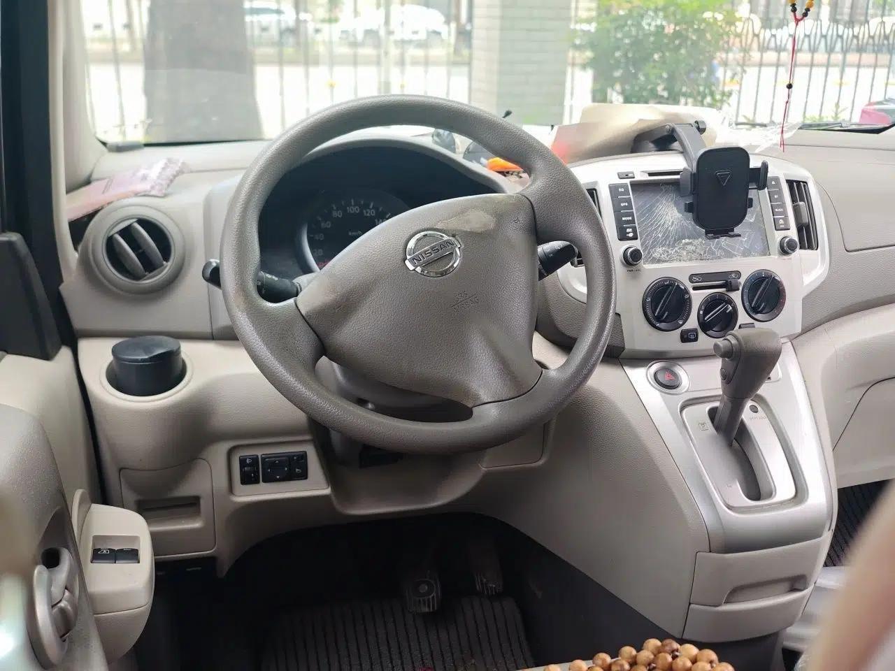 Nissan NV200 2016 1.6L CVT Luxury Model — миниатюра 10