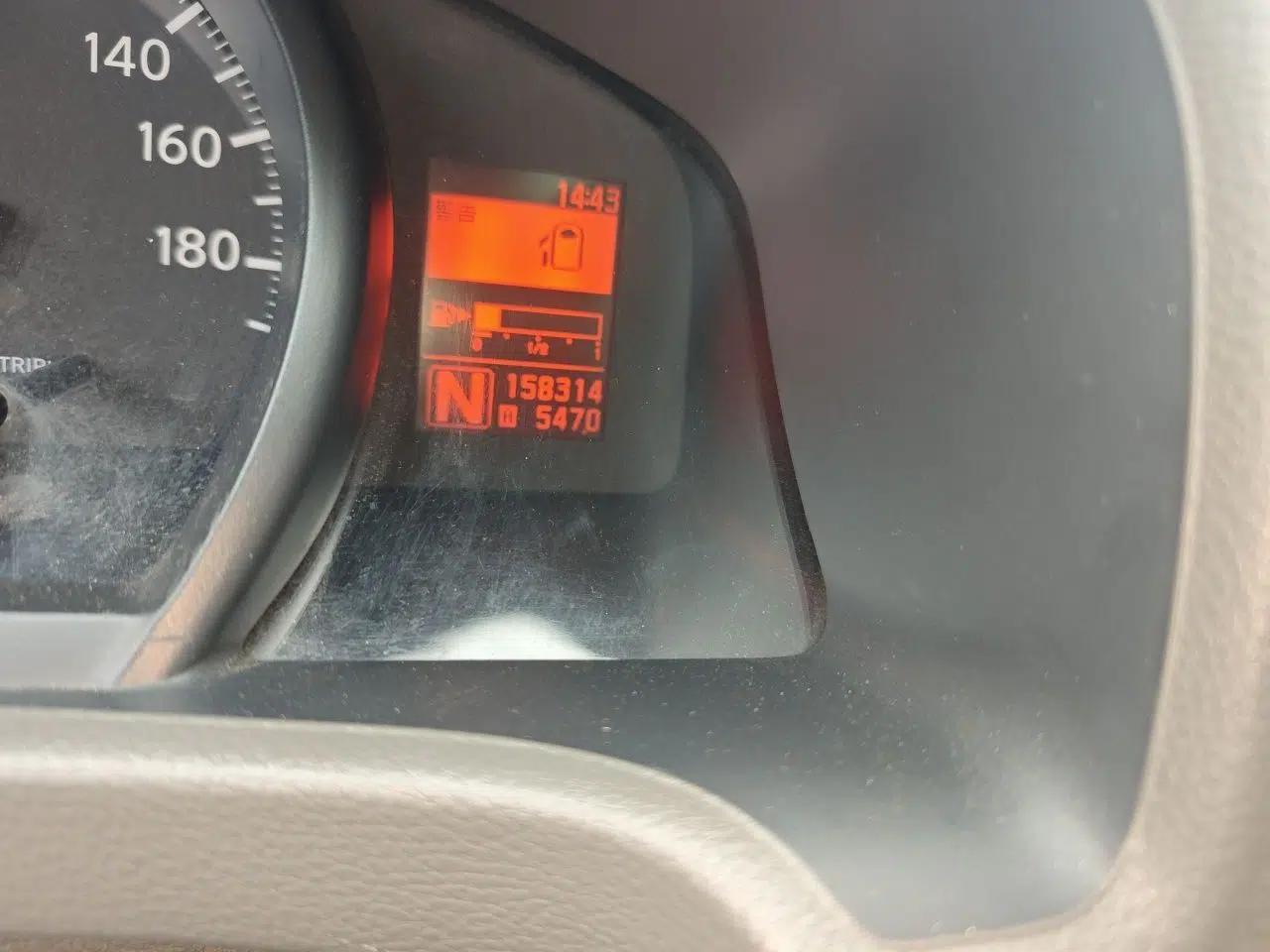 Nissan NV200 2016 1.6L CVT Luxury Model — миниатюра 12