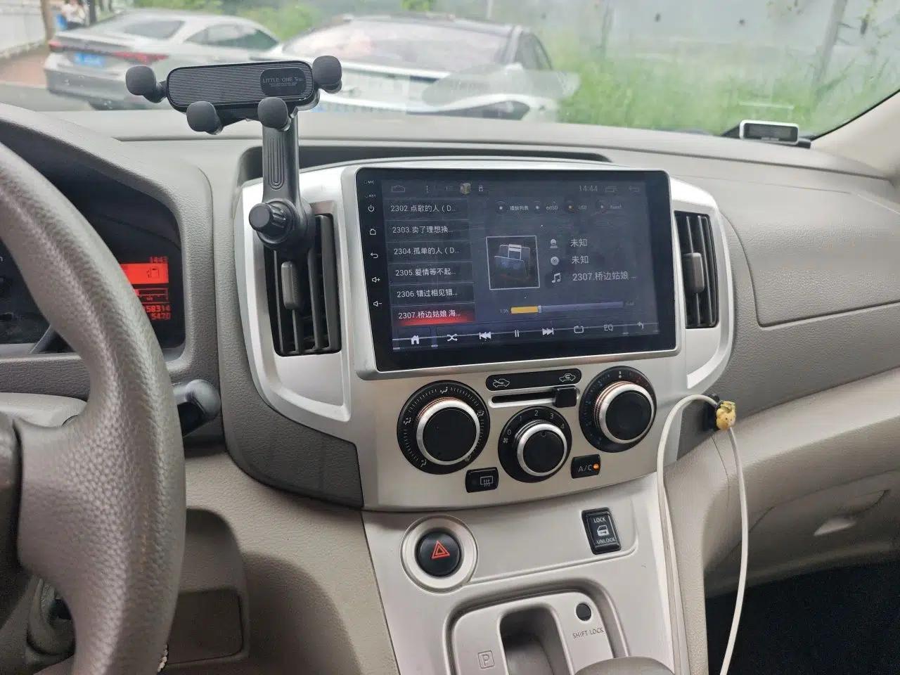 Nissan NV200 2016 1.6L CVT Luxury Model — миниатюра 13