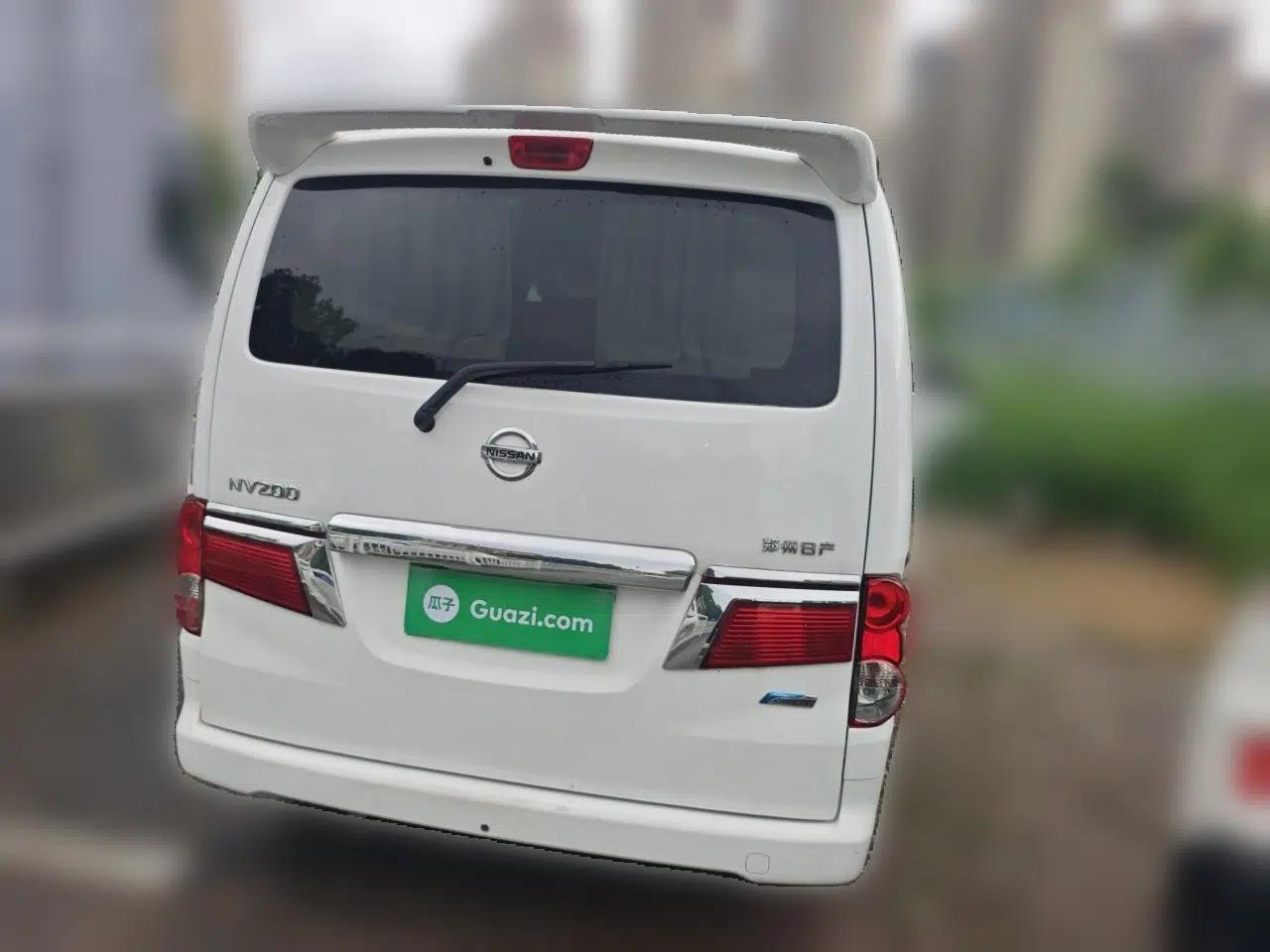 Nissan NV200 2016 1.6L CVT Luxury Model — миниатюра 5