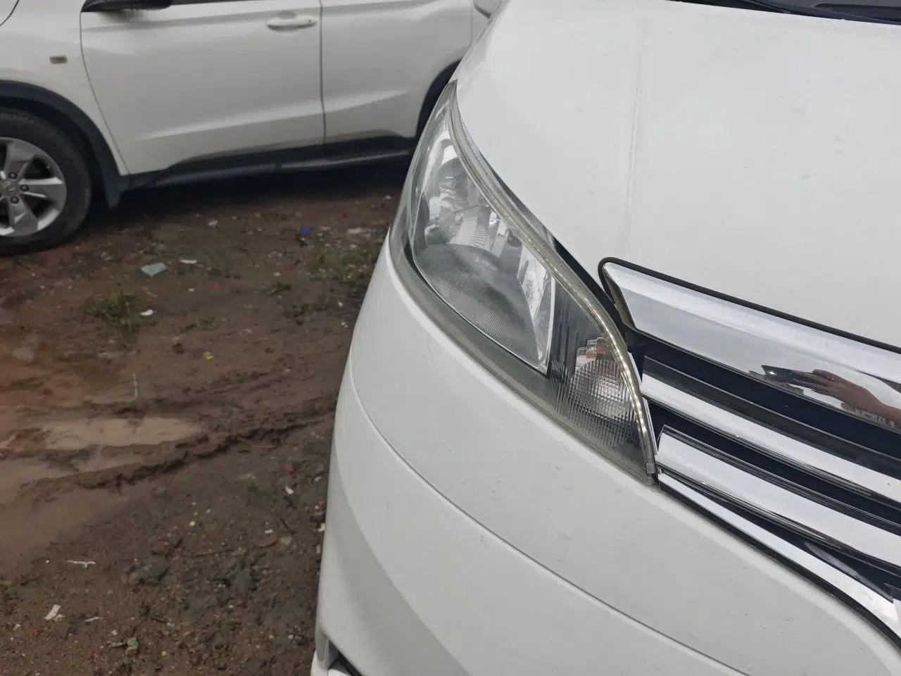 Nissan NV200 2016 1.6L CVT Luxury Model — миниатюра 7