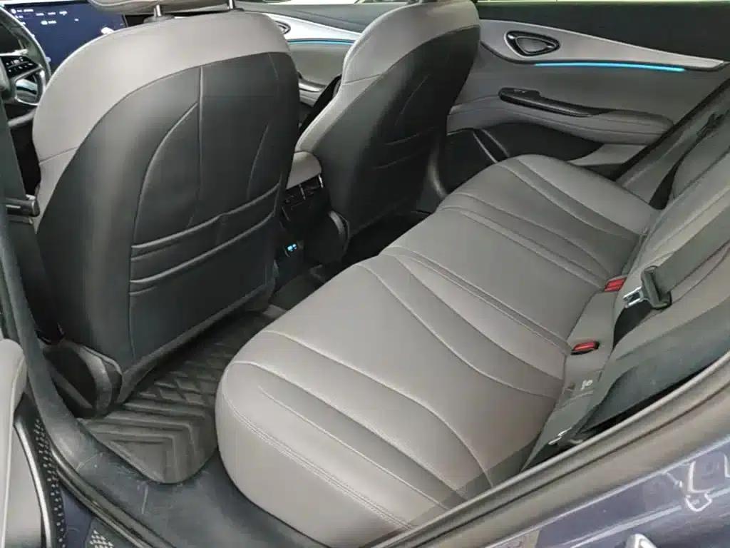 Seal 07 DM-i 2025 Model DM-i 1.5L 125km Luxury — миниатюра 17