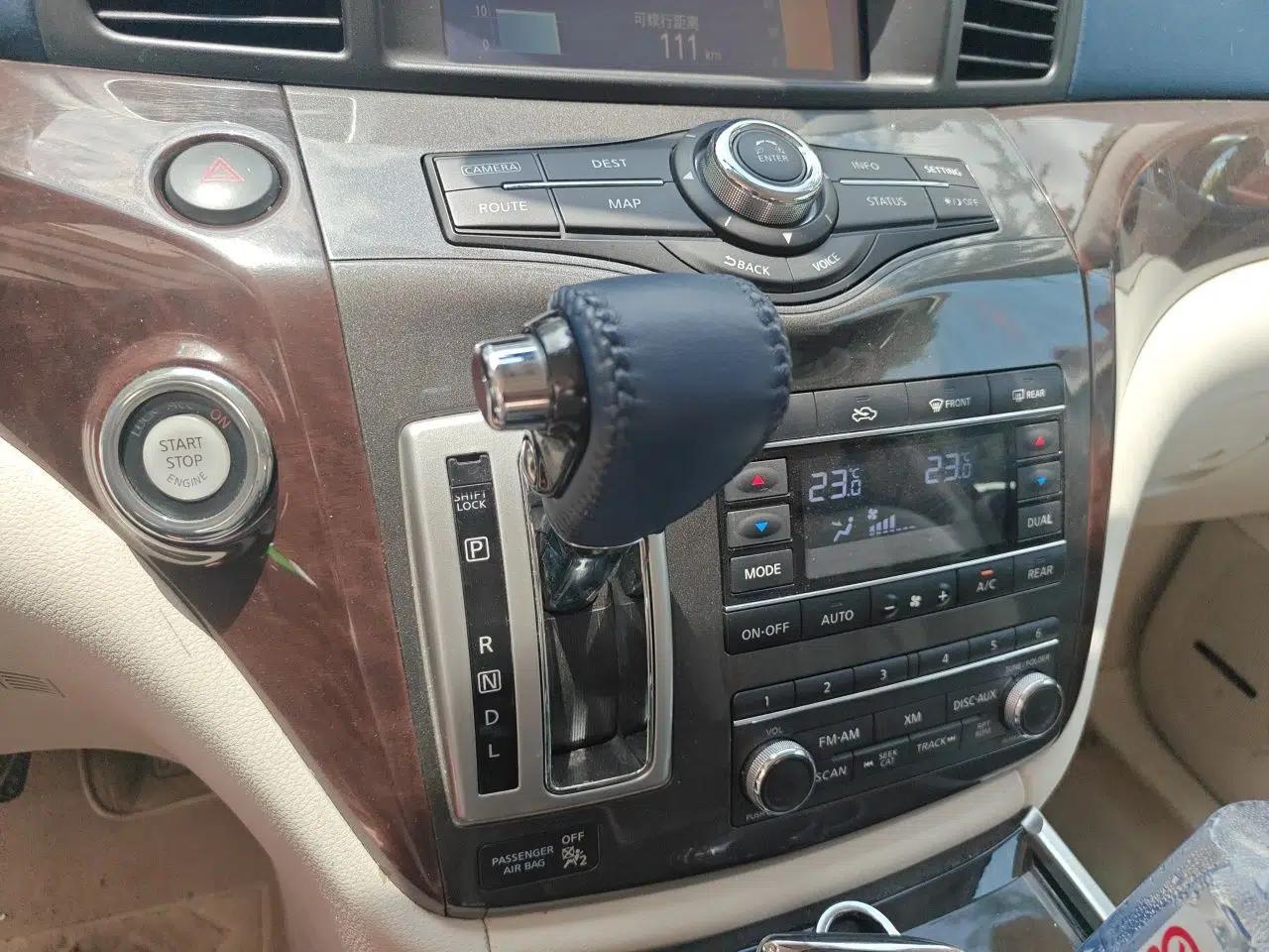 Nissan Quest 2015 3.5L SL — миниатюра 14