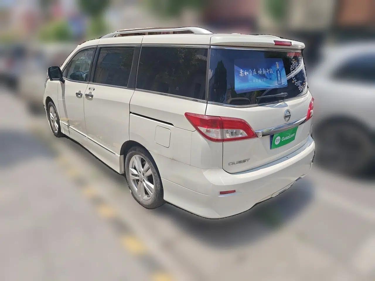 Nissan Quest 2015 3.5L SL — миниатюра 4