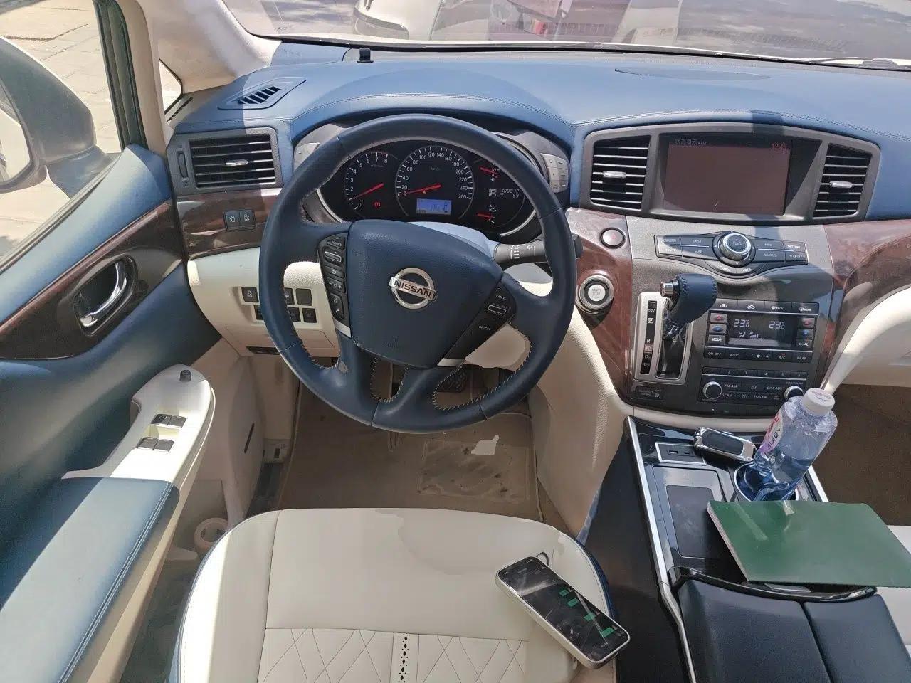 Nissan Quest 2015 3.5L SL — миниатюра 10