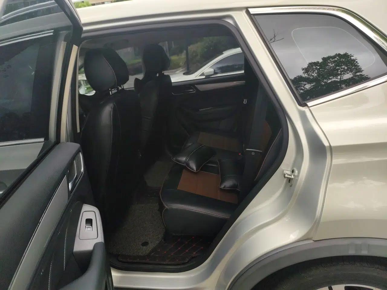 Roewe RX5 2020 20T Automatic 4G Connect Excellence Edition — миниатюра 17
