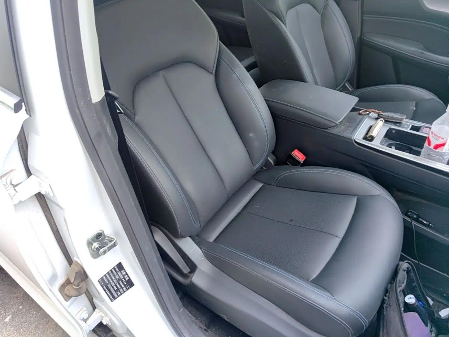 Roewe RX5 2023 PLUS 330TGI Automatic Trendsetting Smart Edition — миниатюра 19