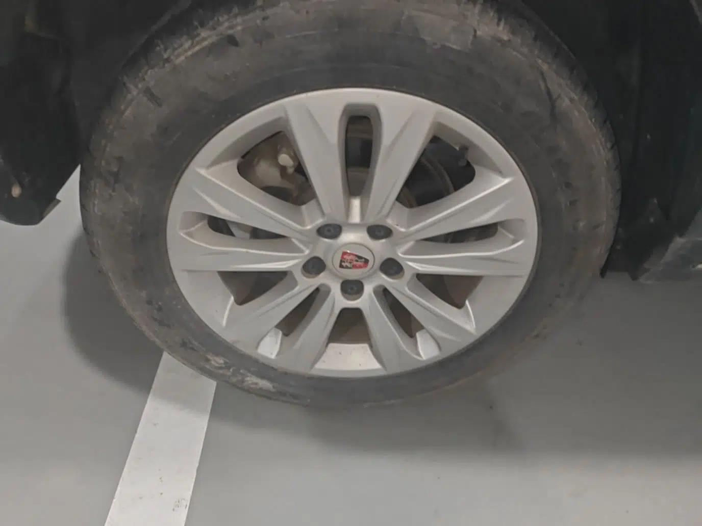Roewe RX5 2016 20T Two-Wheel Drive Automatic Flagship Edition — миниатюра 11
