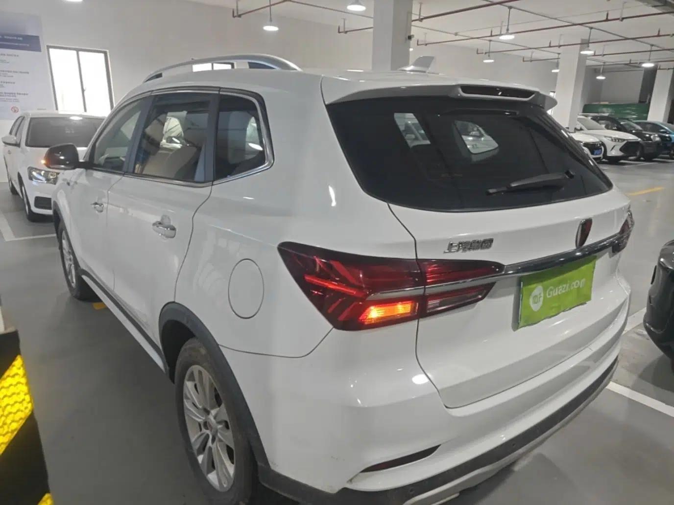 Roewe RX5 2016 20T Two-Wheel Drive Automatic Flagship Edition — миниатюра 4