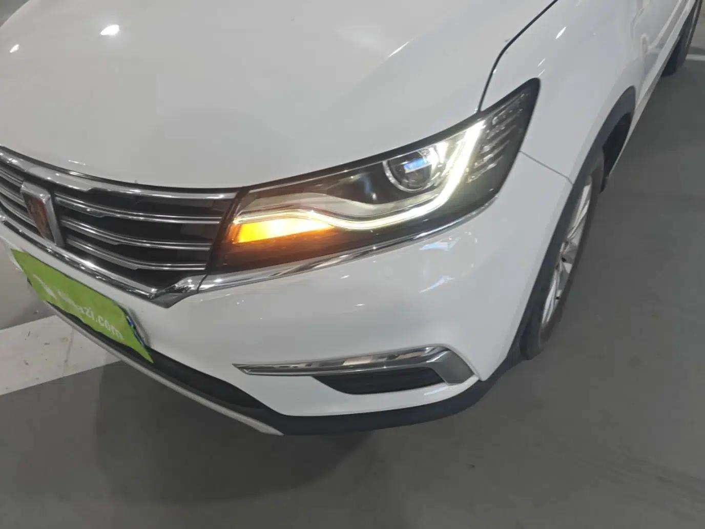 Roewe RX5 2016 20T Two-Wheel Drive Automatic Flagship Edition — миниатюра 8