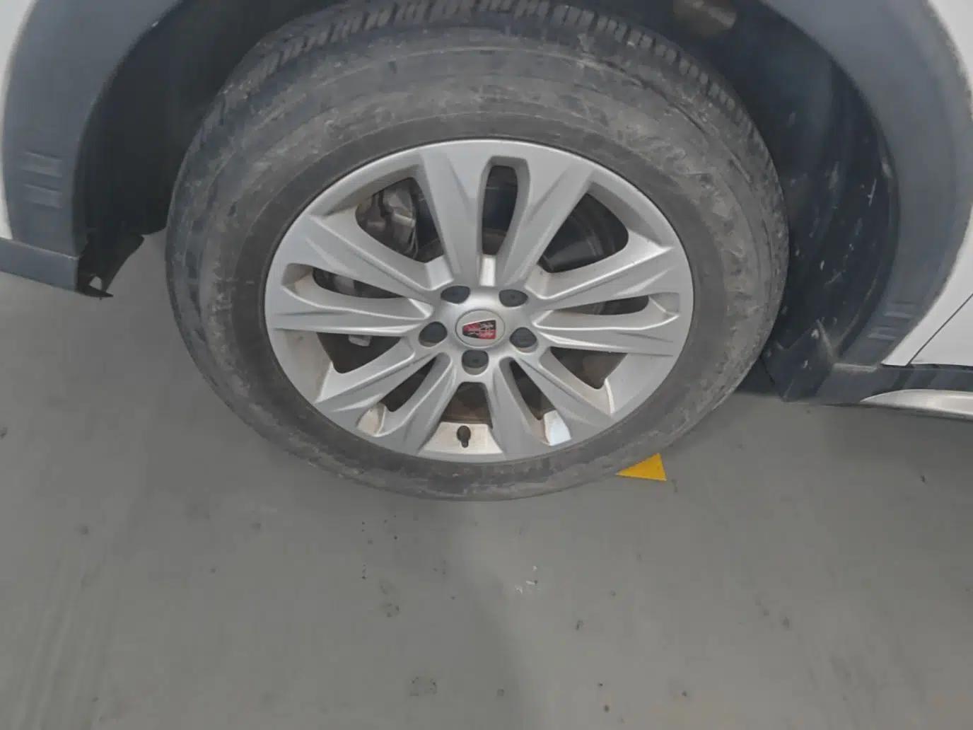 Roewe RX5 2016 20T Two-Wheel Drive Automatic Flagship Edition — миниатюра 10