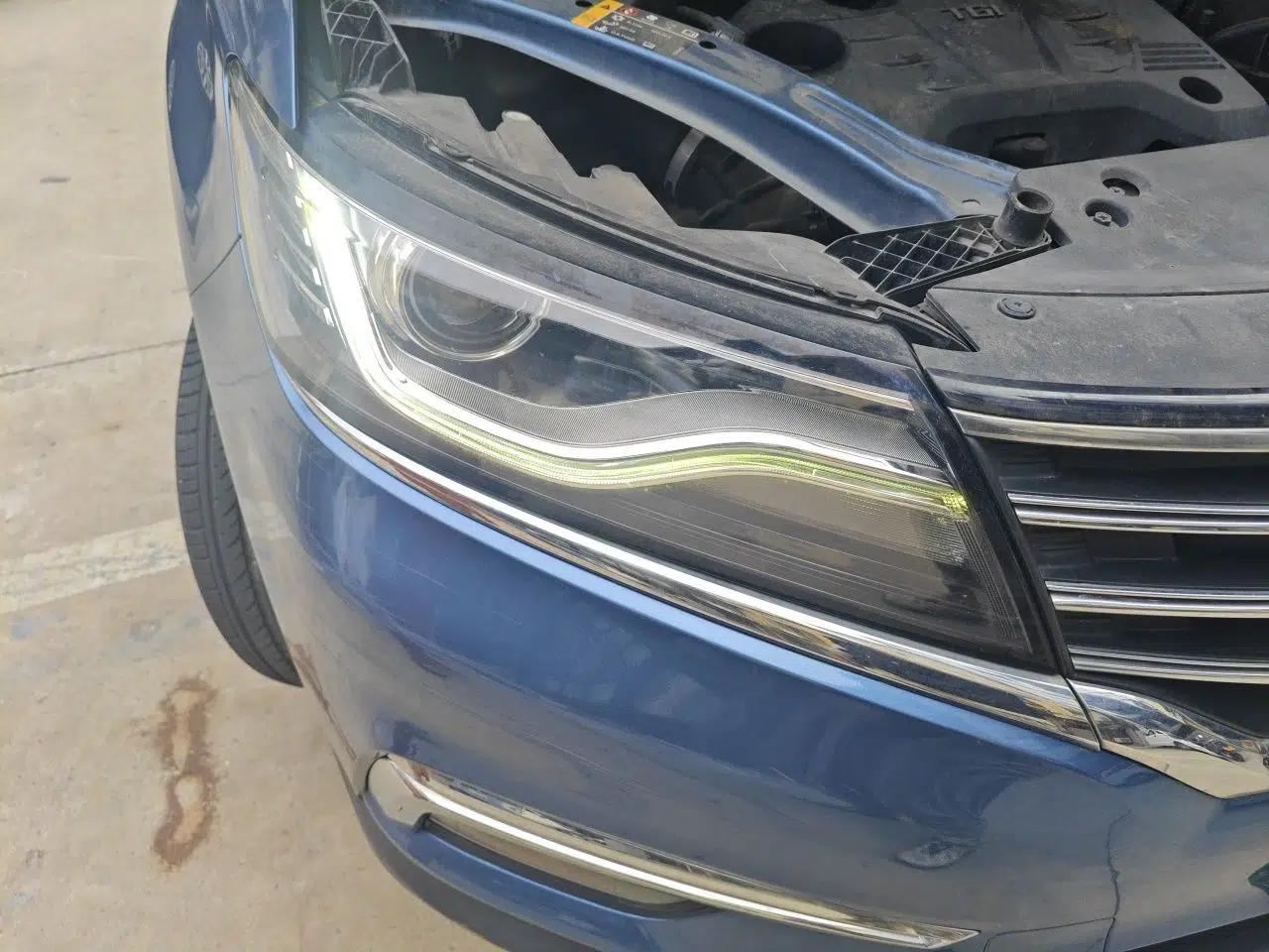 Roewe RX5 2018 20T Two-Wheel Drive Automatic Internet Smart Edition — миниатюра 7