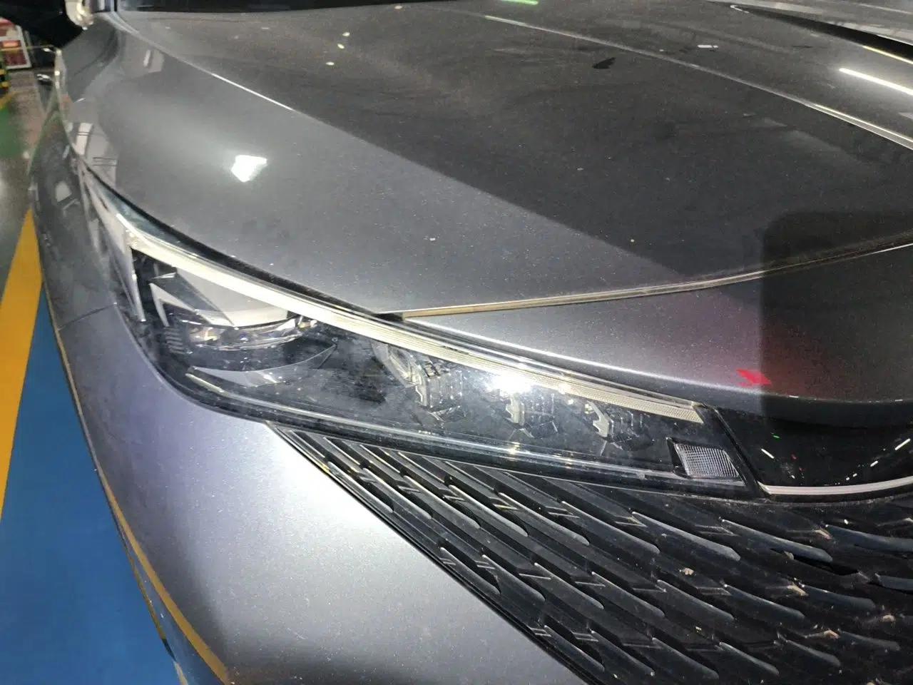 Roewe RX5 2023 1.5T Elite Edition — миниатюра 7