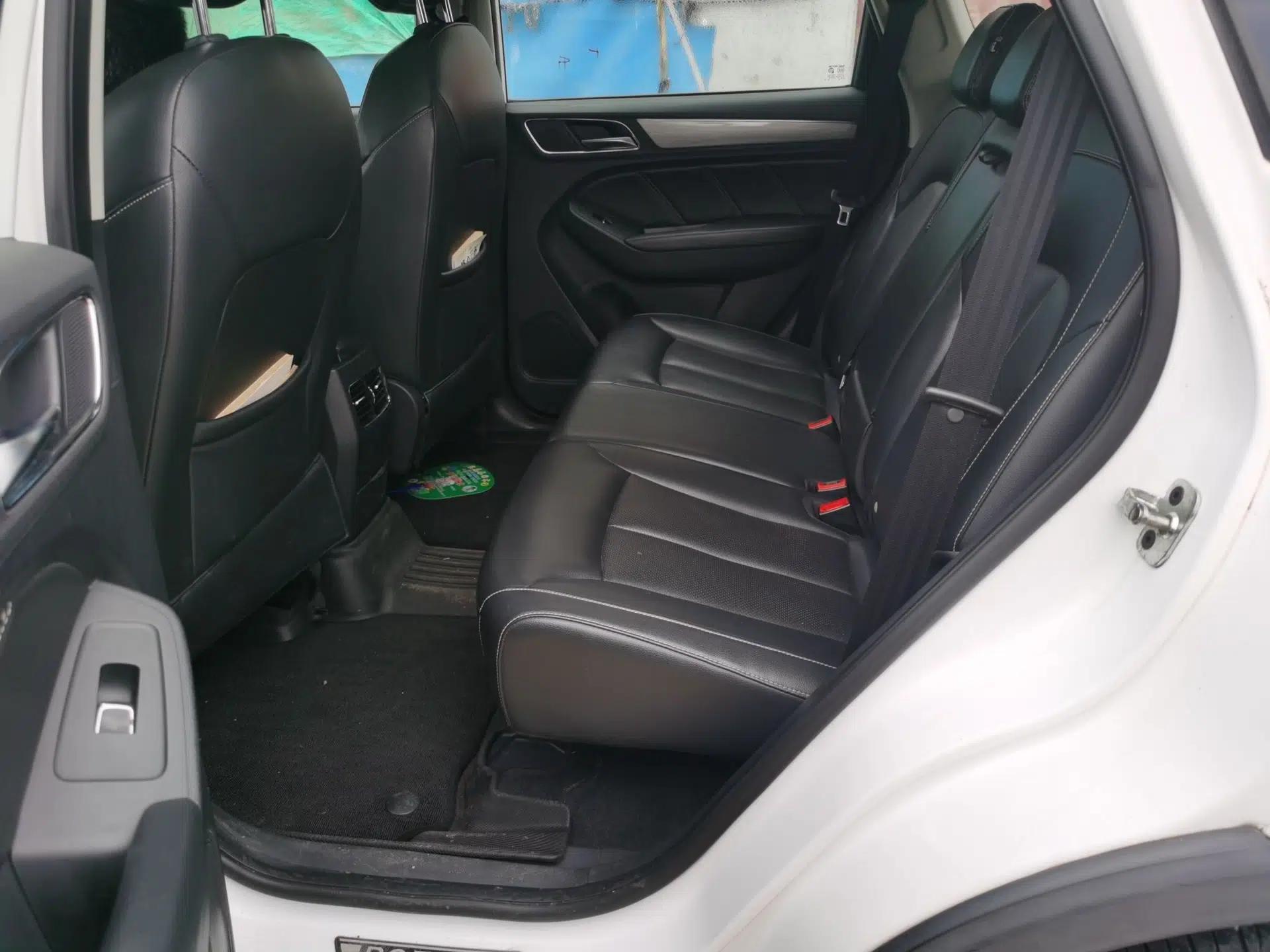 Roewe RX5 2018 20T Two-Wheel Drive Manual Internet Smart Edition — миниатюра 17