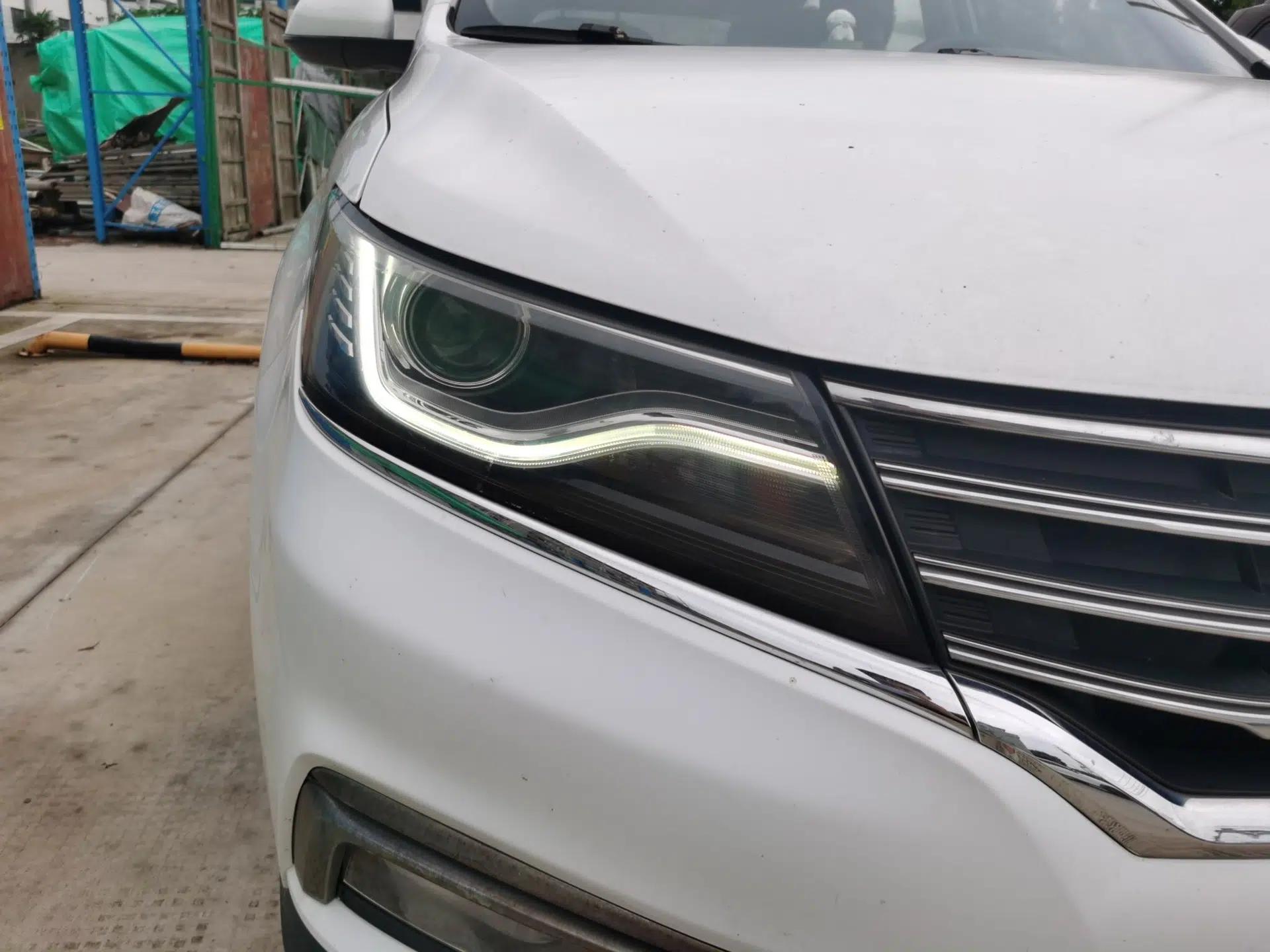 Roewe RX5 2018 20T Two-Wheel Drive Manual Internet Smart Edition — миниатюра 7