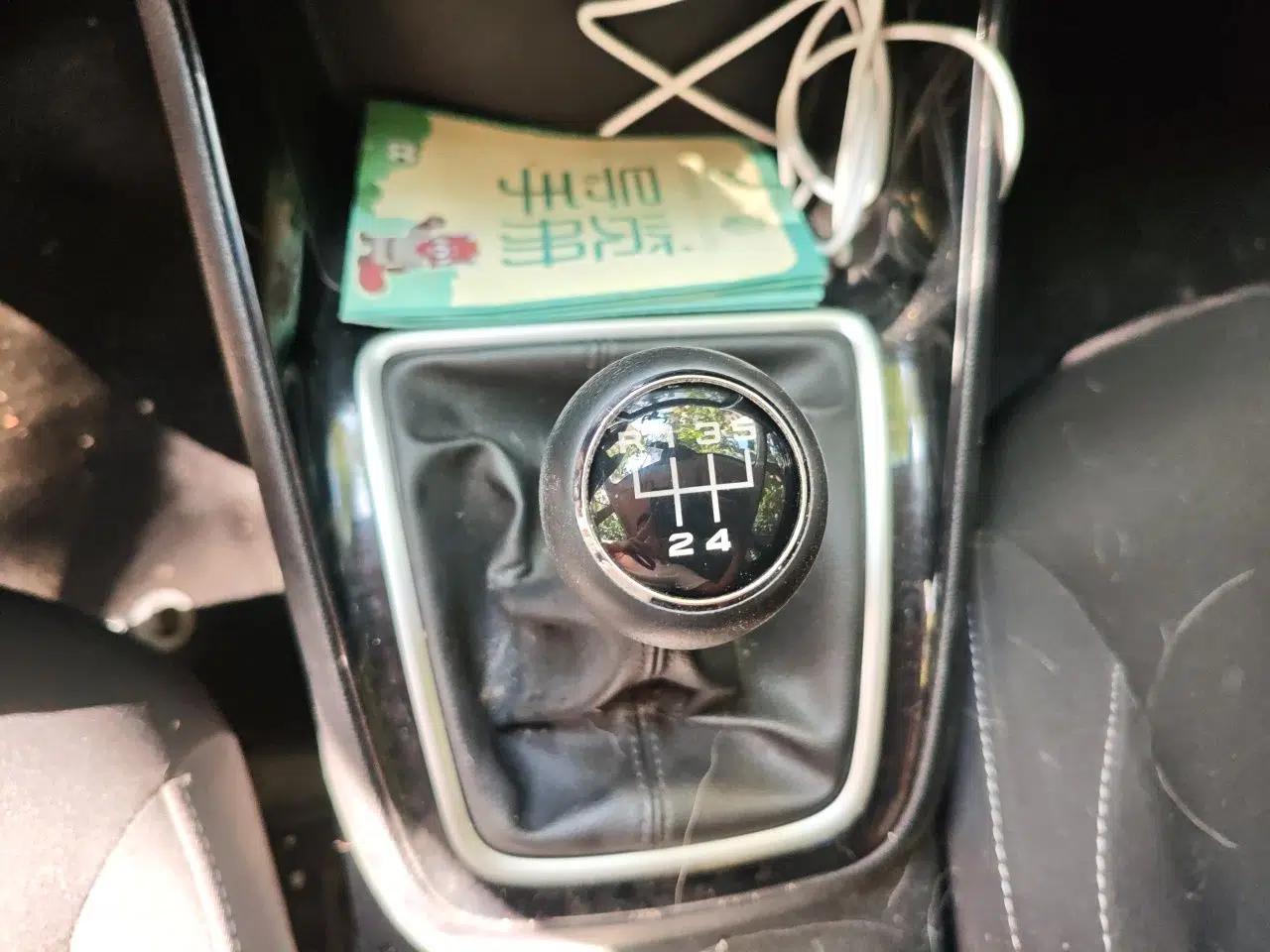 Roewe i5 2020 1.5L Manual 4G Connect Luxury Edition — миниатюра 11