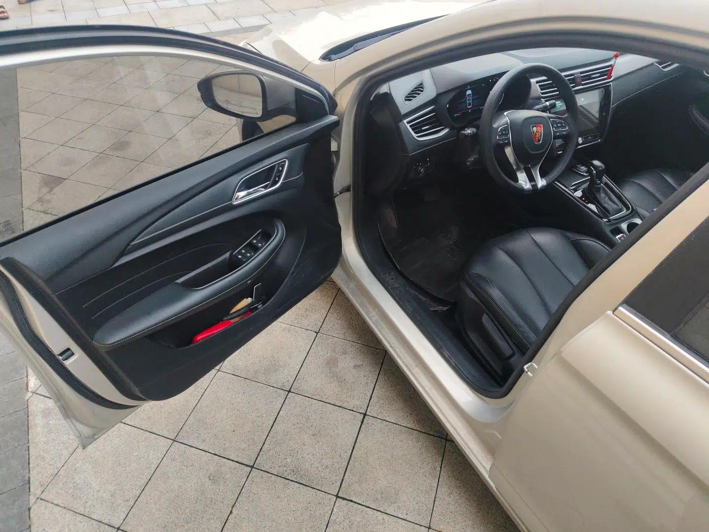 Roewe i5 2020 1.5L Automatic 4G Connect Luxury Flagship Edition — миниатюра 16