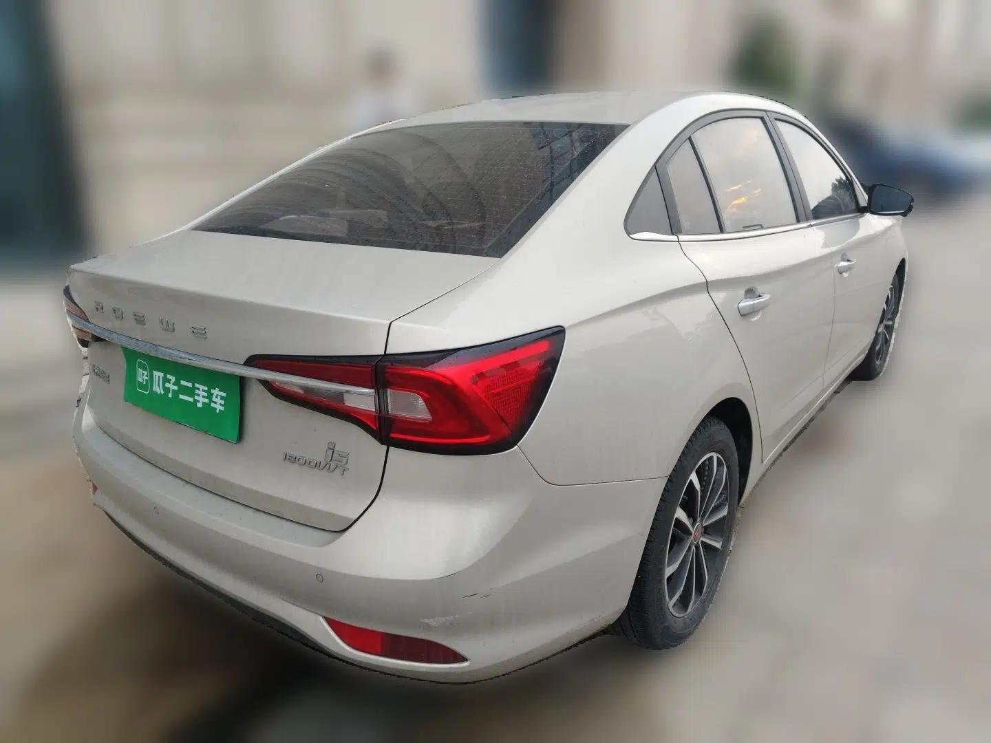 Roewe i5 2020 1.5L Automatic 4G Connect Luxury Flagship Edition — миниатюра 6