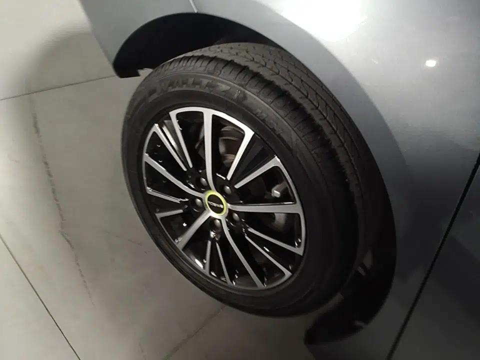 Roewe i5 2021 1.5L Manual Platinum Edition — миниатюра 11