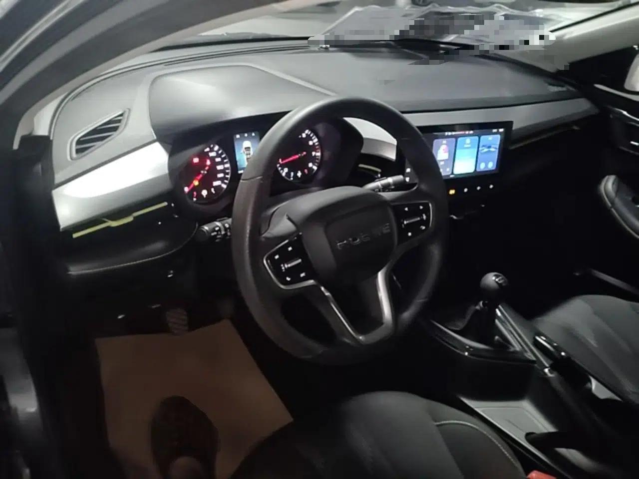 Roewe i5 2021 1.5L Manual Platinum Edition — миниатюра 12