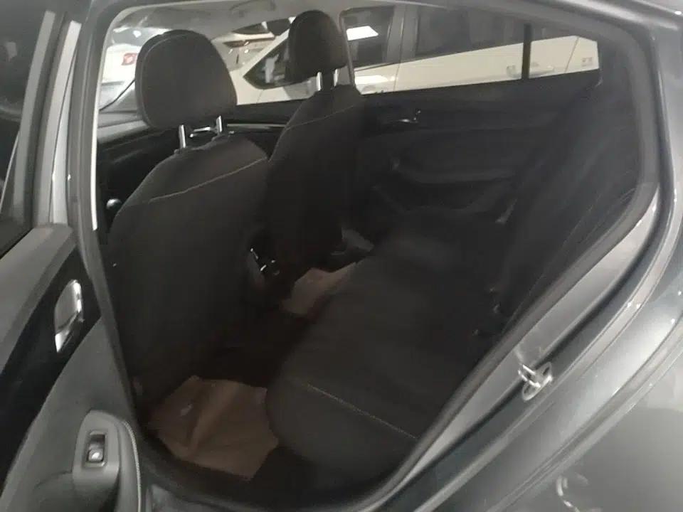 Roewe i5 2021 1.5L Manual Platinum Edition — миниатюра 20