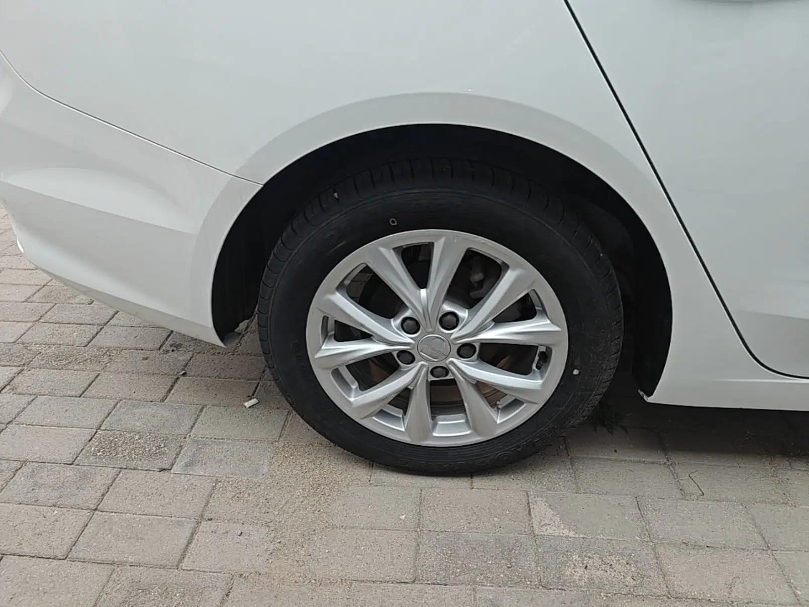 Roewe i5 2020 1.5L Manual 4G Connect Luxury Edition — миниатюра 11