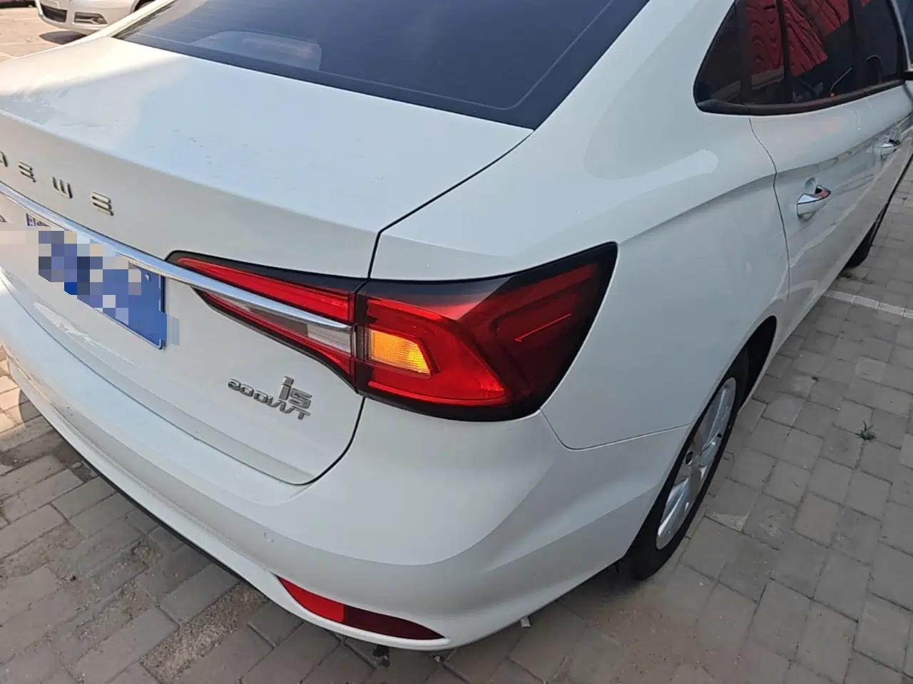Roewe i5 2020 1.5L Manual 4G Connect Luxury Edition — миниатюра 9