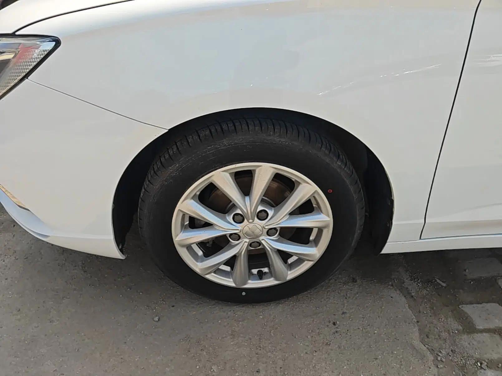 Roewe i5 2020 1.5L Manual 4G Connect Luxury Edition — миниатюра 10