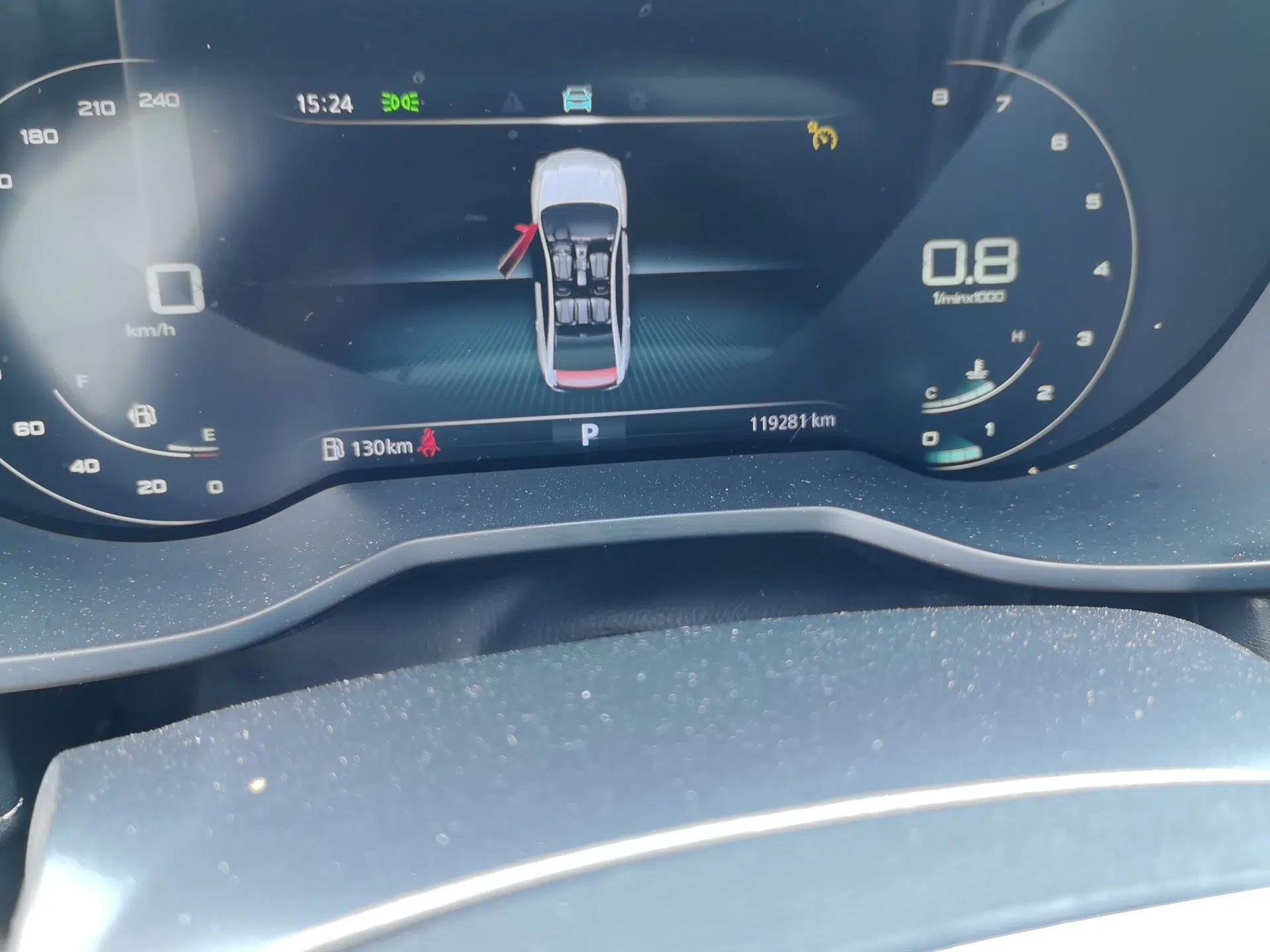 Roewe i5 2020 1.5L Automatic 4G Connect Luxury Flagship Edition — миниатюра 12