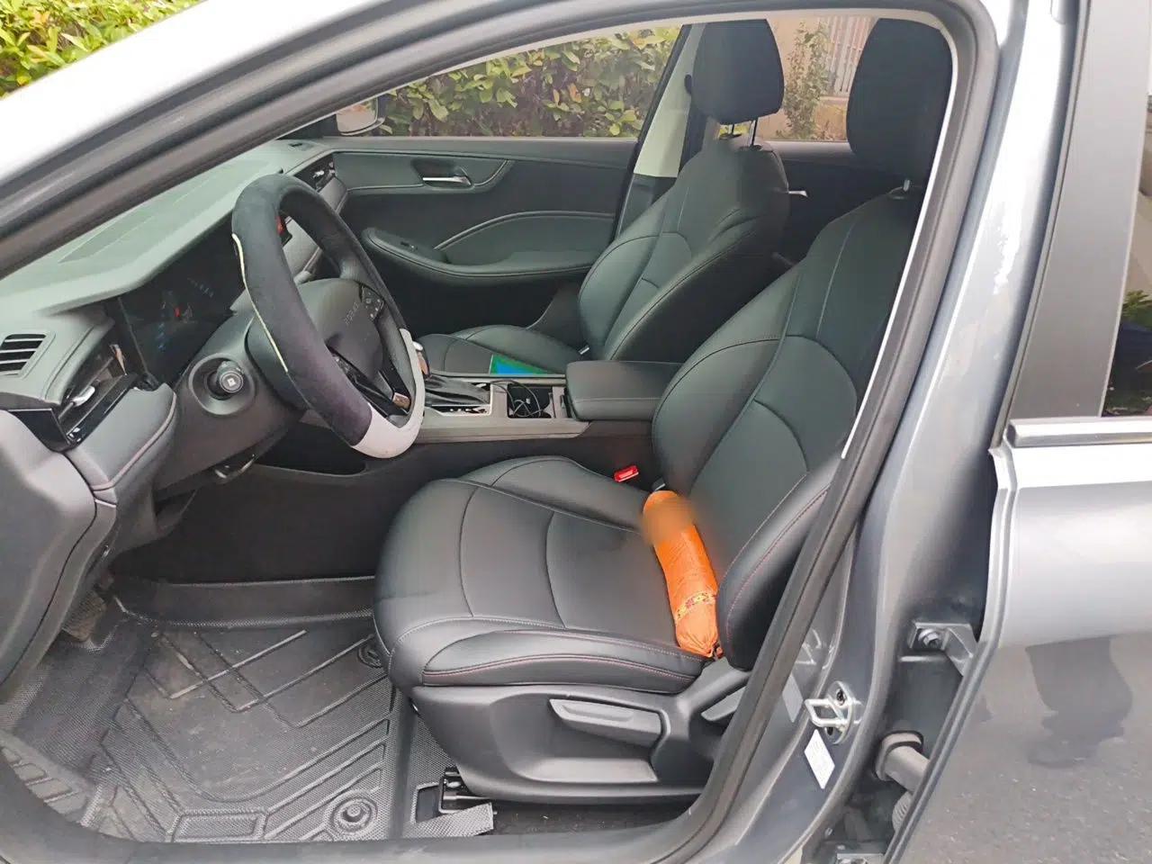 Roewe i5 2024 1.5L CVT Luxury Edition — миниатюра 15