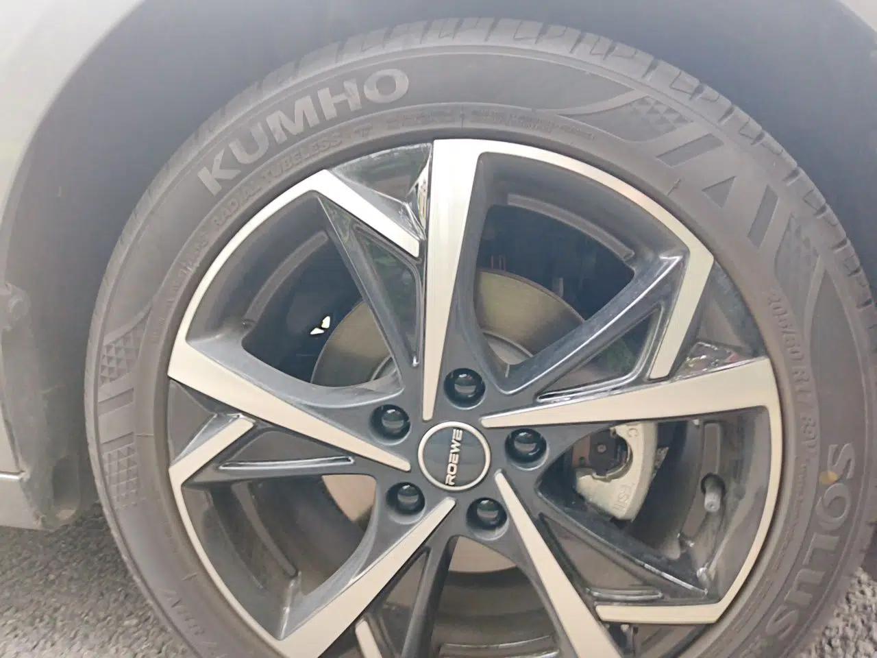 Roewe i5 2024 1.5L CVT Luxury Edition — миниатюра 8