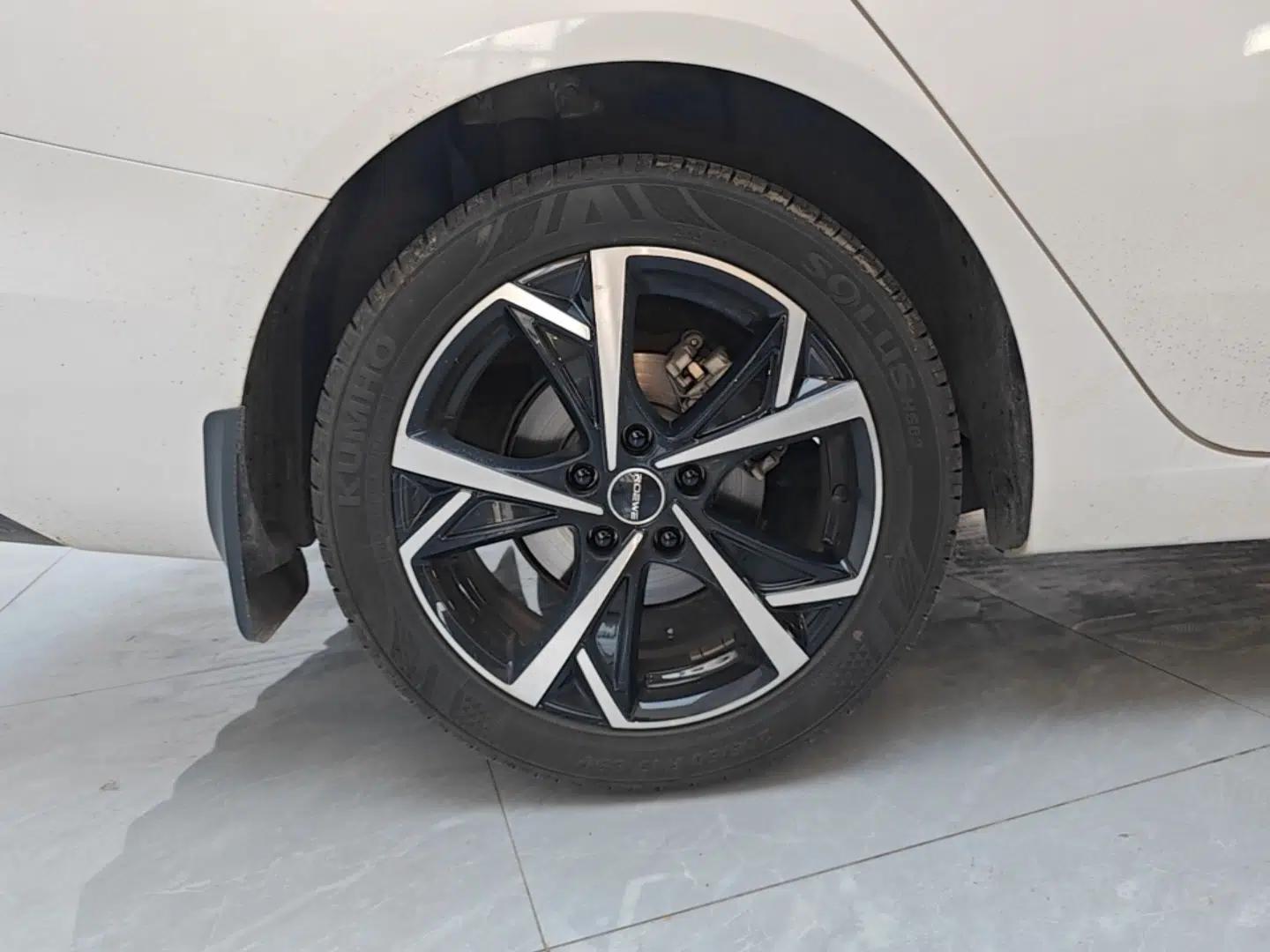 Roewe i5 2023 1.5L CVT Flagship Edition — миниатюра 11