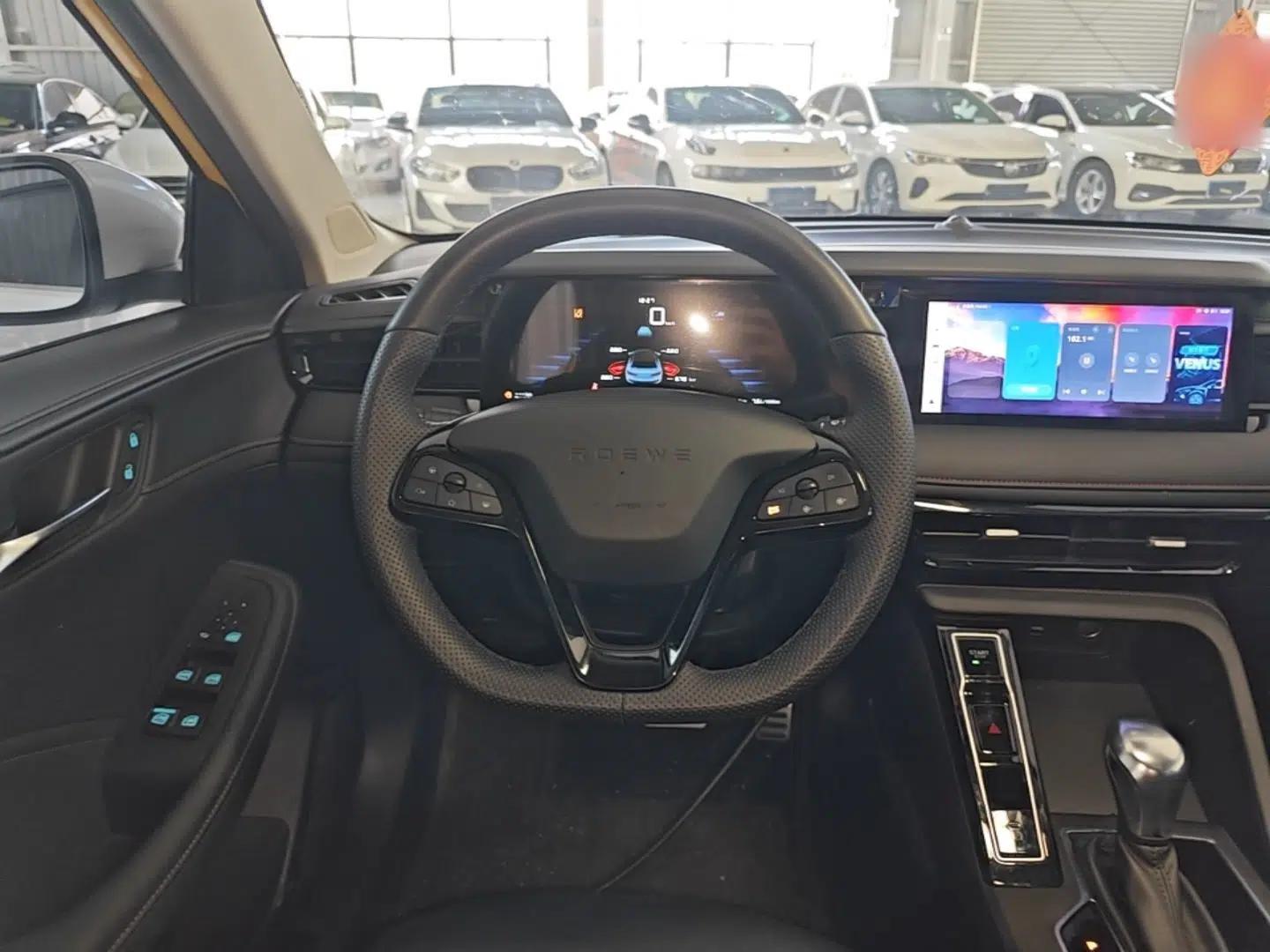 Roewe i5 2023 1.5L CVT Flagship Edition — миниатюра 13