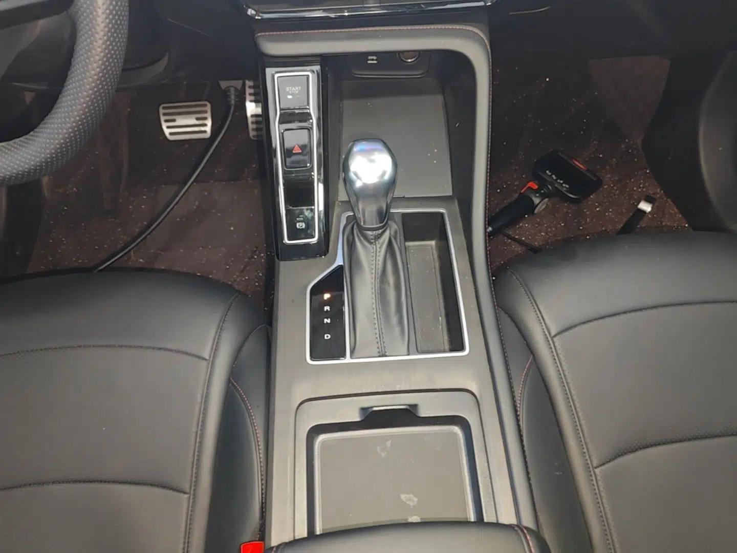Roewe i5 2023 1.5L CVT Flagship Edition — миниатюра 16