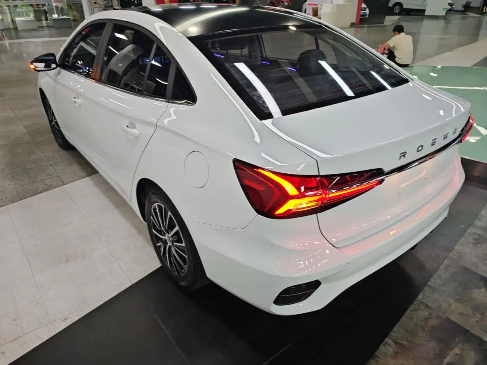 Roewe i5 2021 Revised Version 1.5L CVT Diamond Edition — миниатюра 4