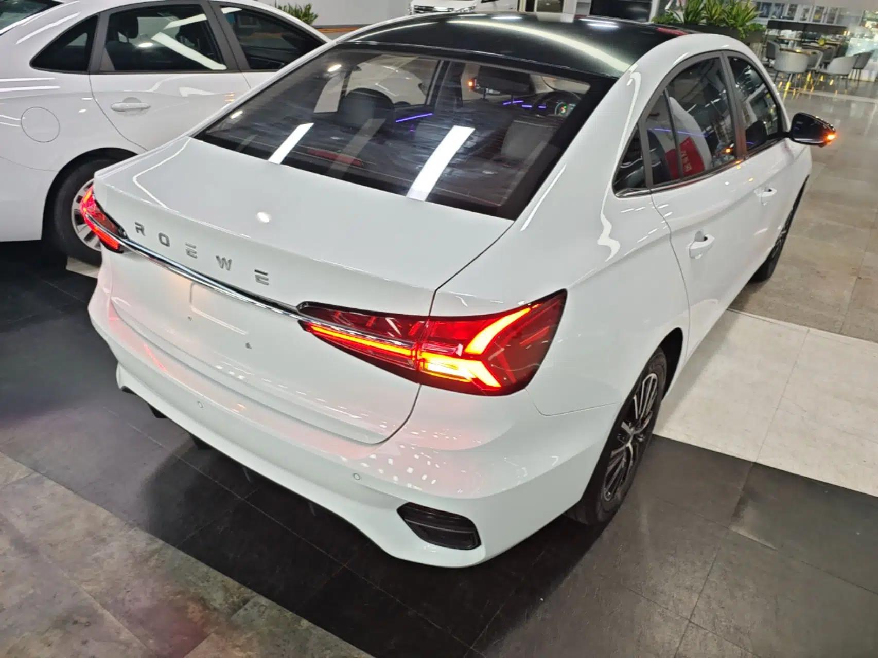 Roewe i5 2021 Revised Version 1.5L CVT Diamond Edition — миниатюра 6