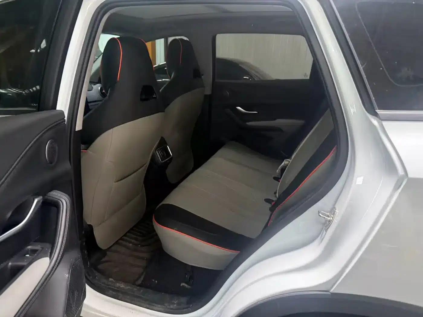 Hiace 05 DM-i 2025 DM-i 75KM Premium Edition — миниатюра 7