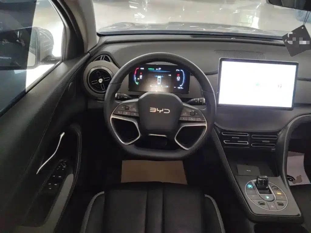 Hiace 05 DM-i 2025 DM-i 75KM Premium Edition — миниатюра 11