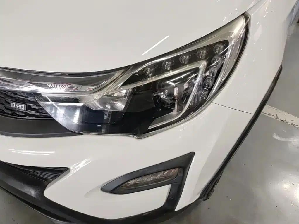 2017 Yuan 1.5L Automatic Cool Connected Edition — миниатюра 24
