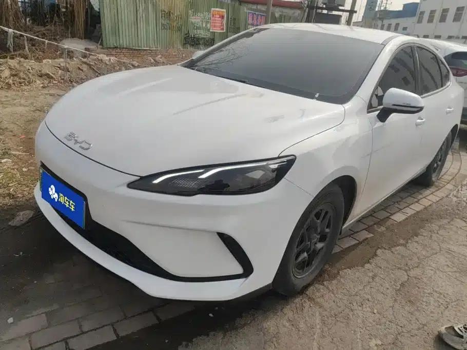 Seal 05 DM-i 2025 DM-i Intelligent Driving Edition 55KM Luxury Model — миниатюра 1