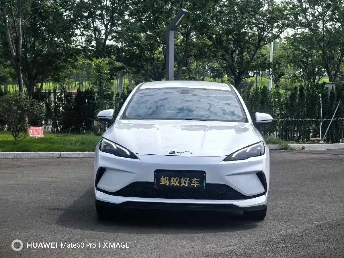 Seal 05 DM-i 2025 DM-i Intelligent Driving Edition 55KM Luxury Model — миниатюра 2
