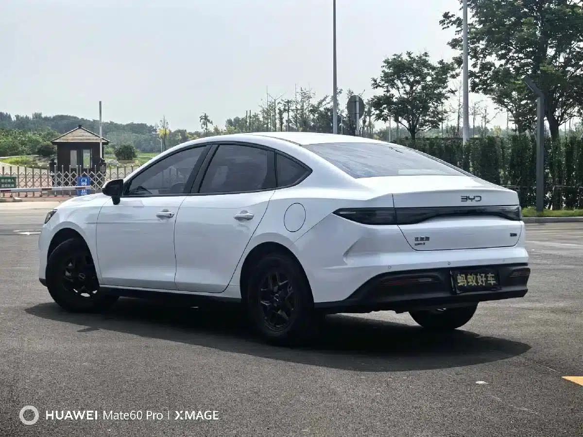 Seal 05 DM-i 2025 DM-i Intelligent Driving Edition 55KM Luxury Model — миниатюра 5