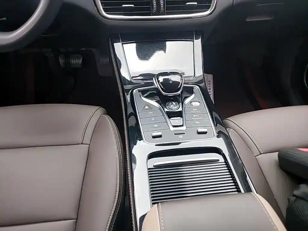Song MAX New Energy 2022 DM-i 105KM Flagship Edition — миниатюра 14