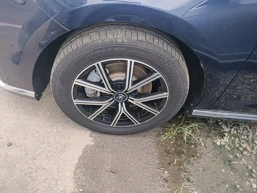 Song MAX New Energy 2022 DM-i 105KM Flagship Edition — миниатюра 23