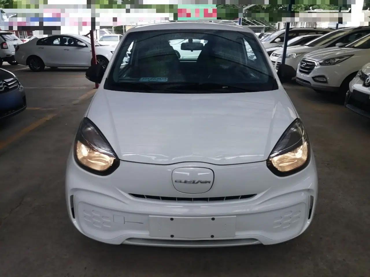 Roewe Clever 2021 302km Excellence Edition — миниатюра 2