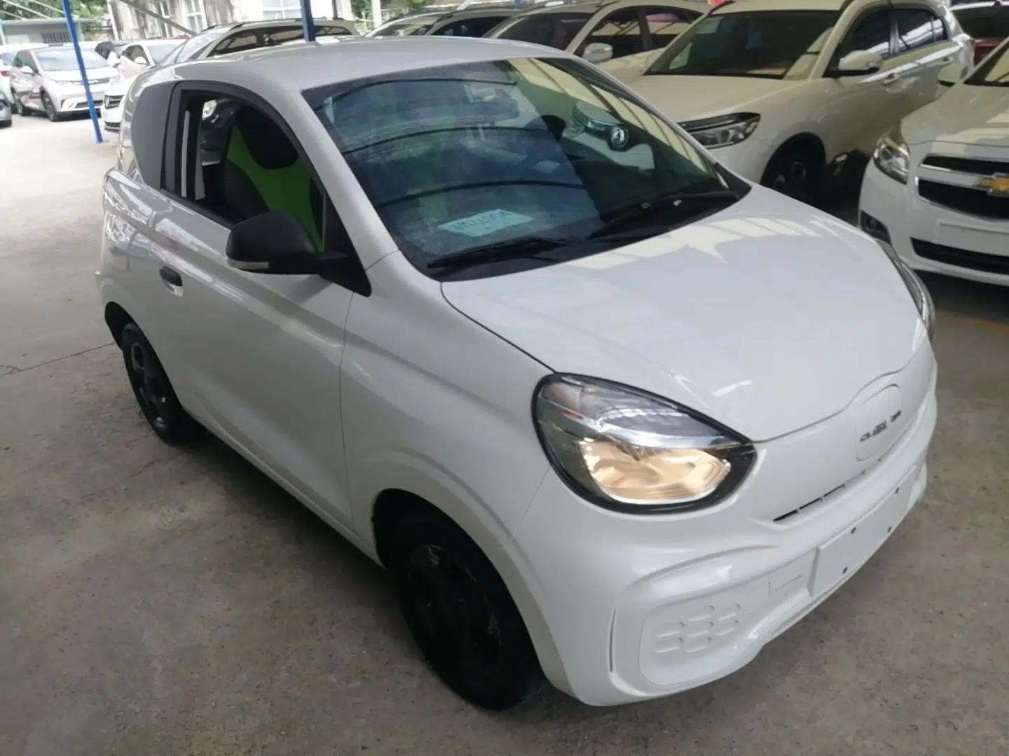 Roewe Clever 2021 302km Excellence Edition — миниатюра 3