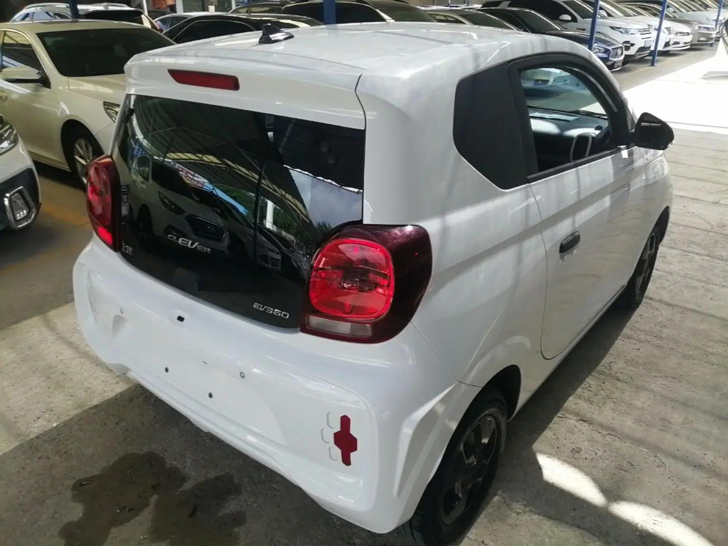 Roewe Clever 2021 302km Excellence Edition — миниатюра 6